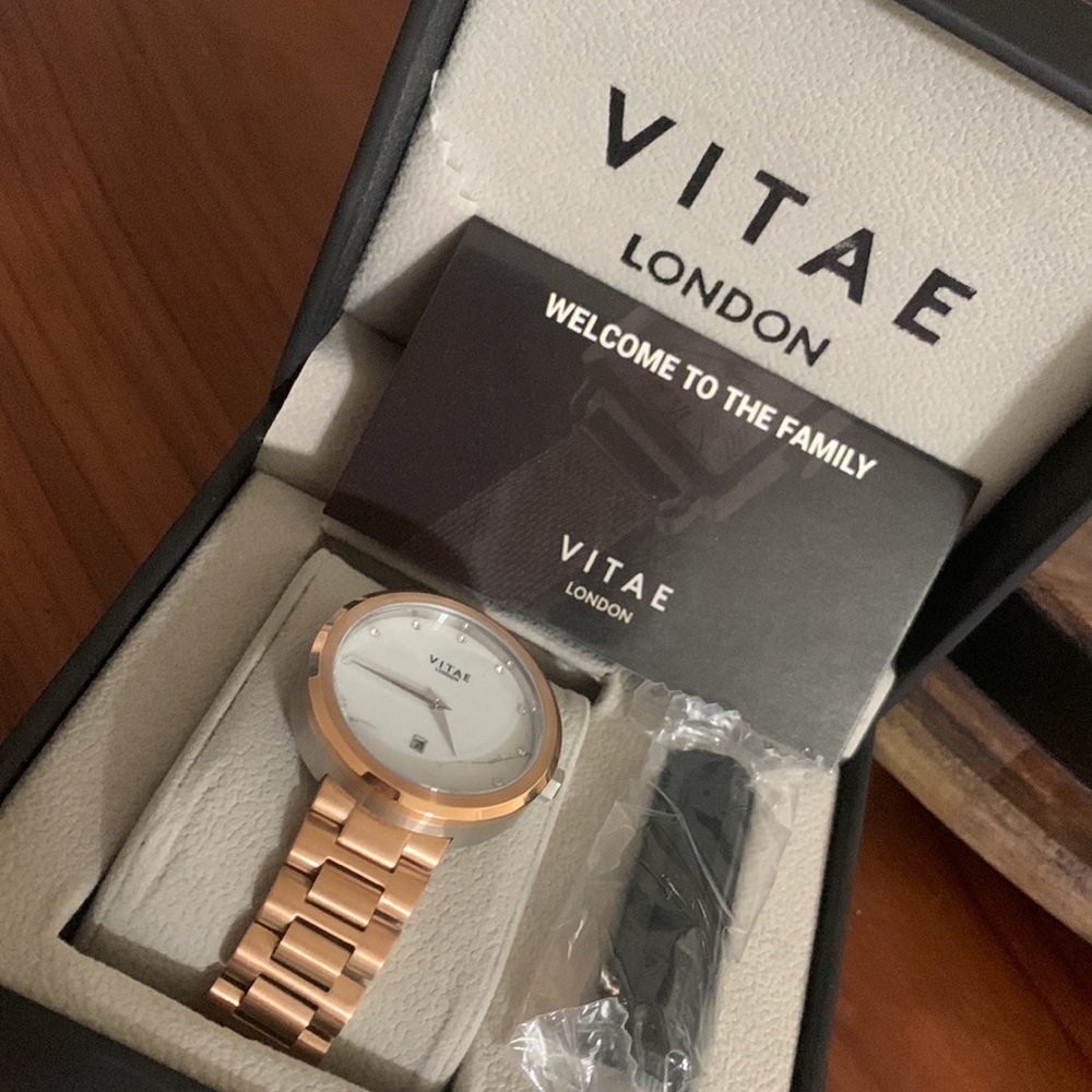 NIB Vitae London Watch